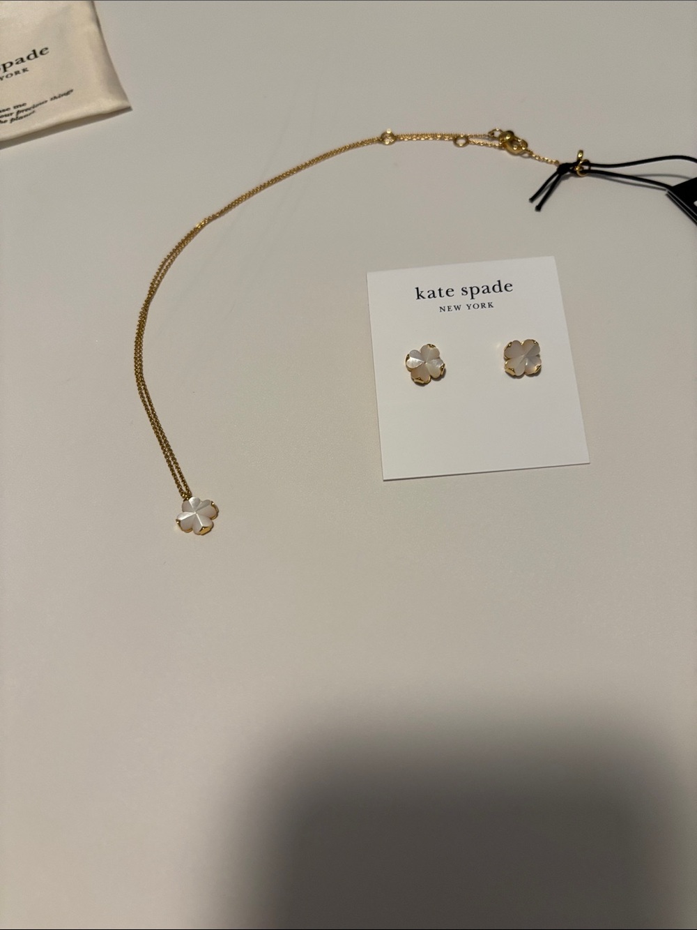 Kate Spade flower pendant/stud set - Picture 13 of 15